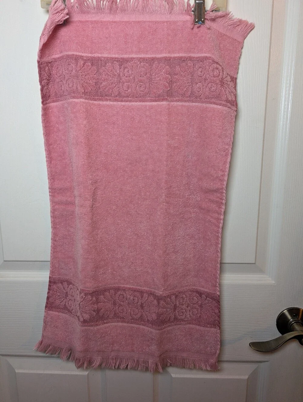 One Vintage Cannon Sculpted Pink Hand Towel,Fringed, EUC